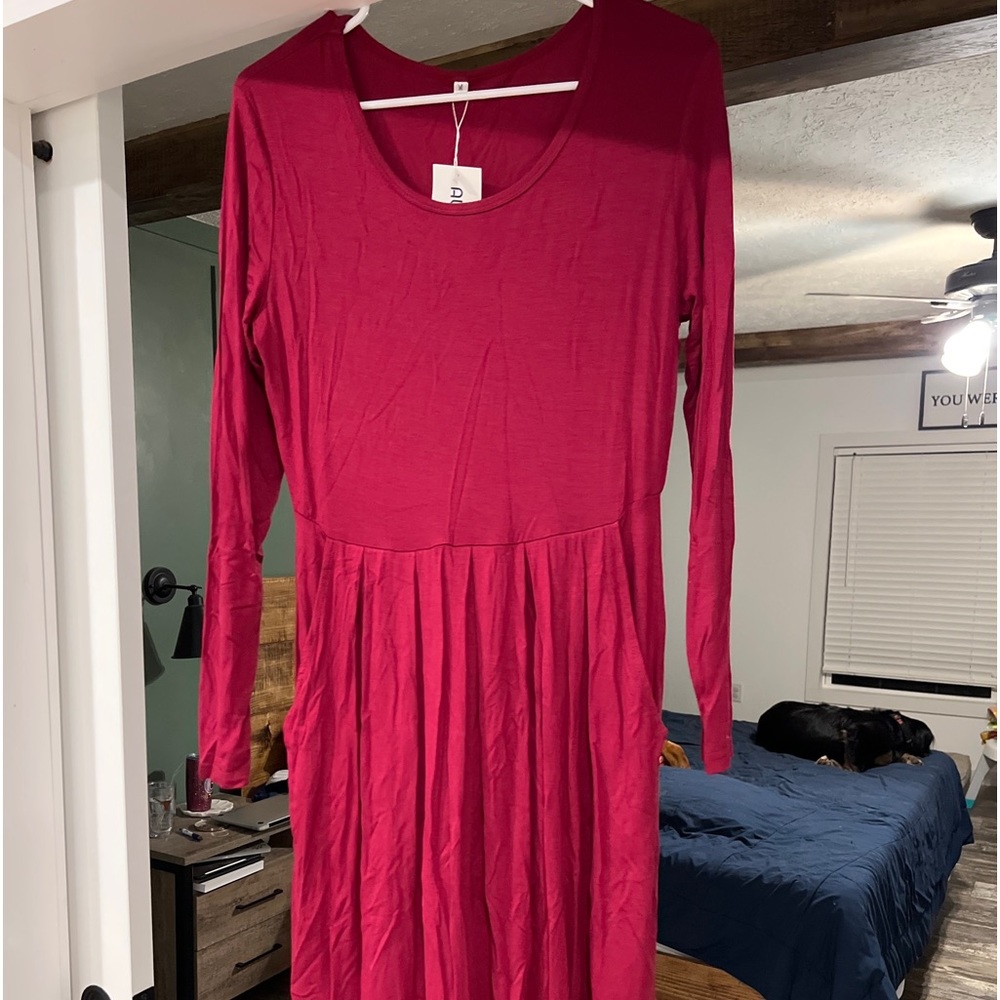 Red, knee-length, T-shirt dress with pockets